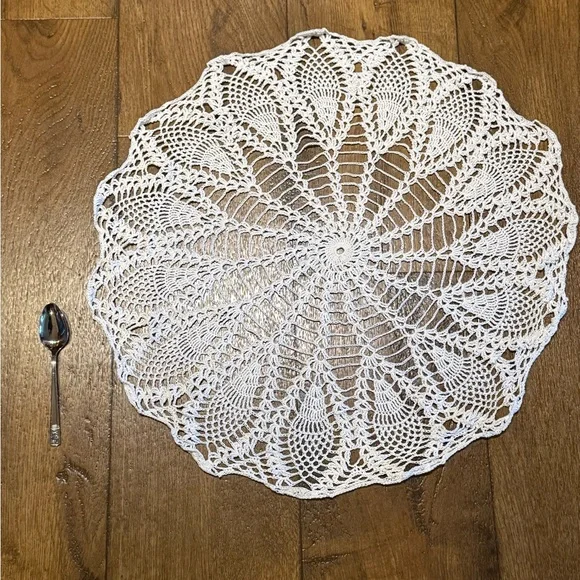 Vintage Handmade Crochet Doily - Picture 2 of 3